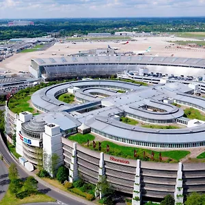 https://sheraton-dusseldorf-airport.dusseldorf-hotel.net