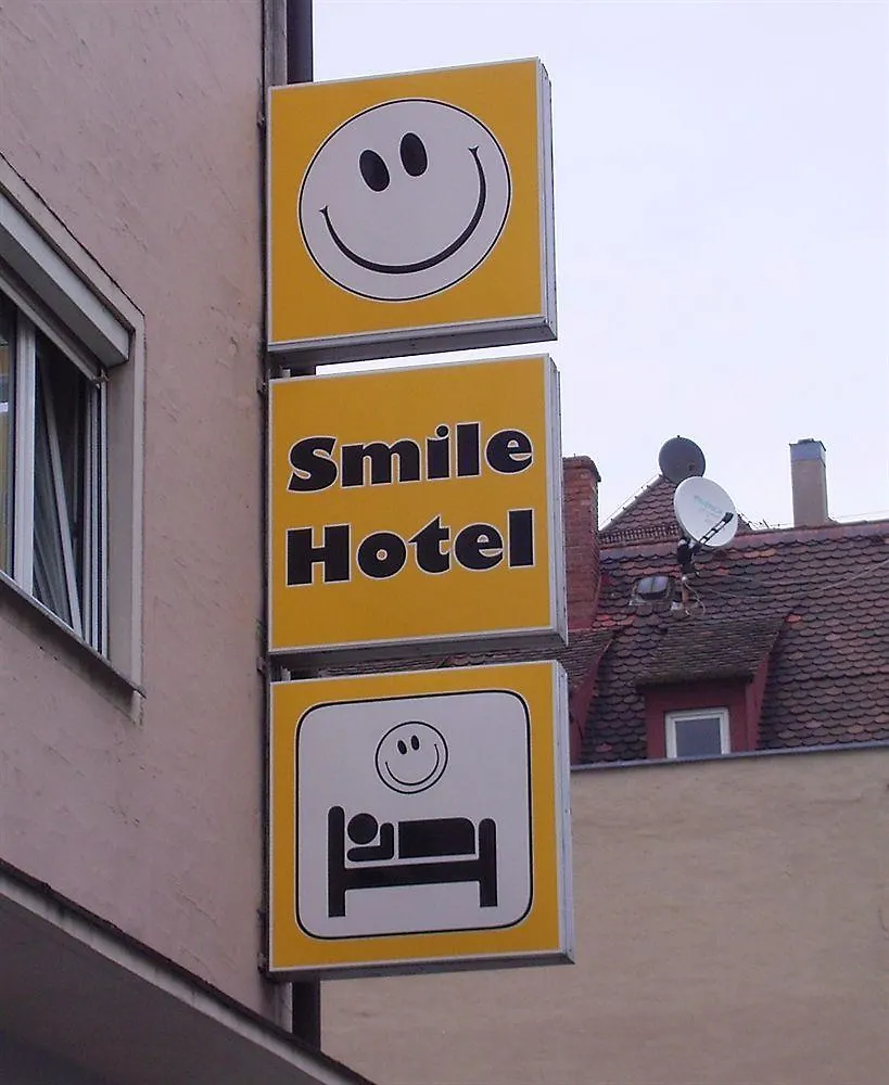 נירנברג Smile Hotel